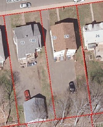 22 Delmont St, Manchester, CT 06042-3510