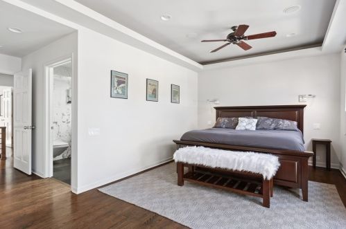 3711 Hermitage Ave, Chicago IL 60613-3509 exterior