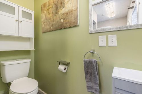 210 Maple St, Kalamazoo MI 49004-1315 exterior