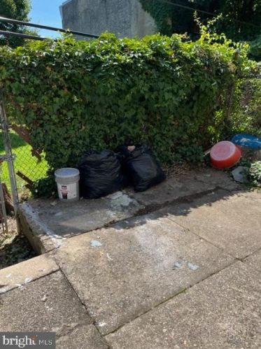 2539 31st St, Philadelphia PA  19132-2925 exterior