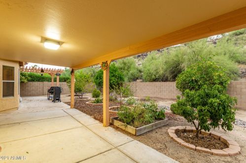 1620 Acoma Dr, Phoenix AZ 85032-5226 exterior