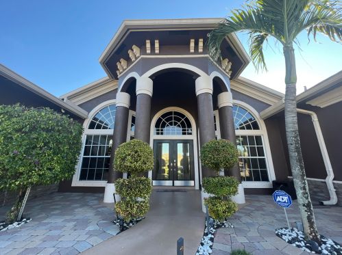 2075 Pruitt St, Fort Pierce, FL 34953-5732