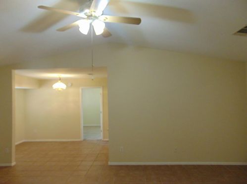 528 Blackberry Dr, Austin TX  78745-6547 exterior