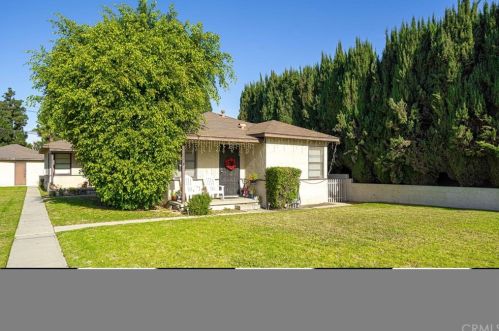 1537 Commonwealth Ave, Fullerton CA 92831-4026 exterior