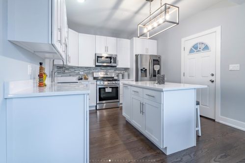 4501 Kilbourn Ave, Chicago IL 60646-5940 exterior