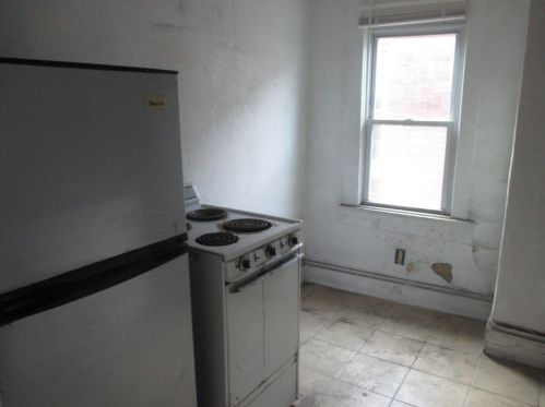 7343 Denniston Ave, Pittsburgh PA 15218-2526 exterior