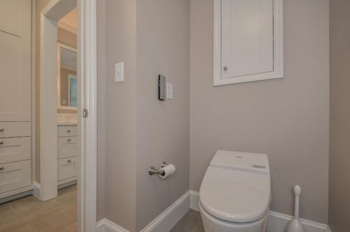 1685 Brandon Hall Dr, Atlanta GA 30350-3704 exterior