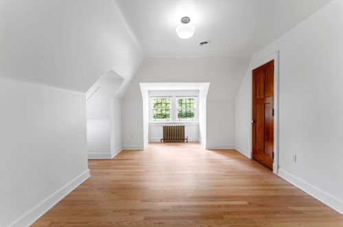 5325 Wilkins Ave, Pittsburgh PA  15217-1022 exterior