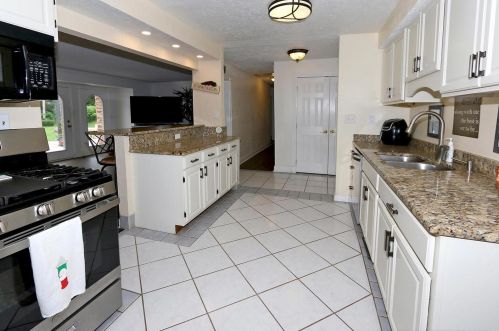 11854 Kramper Ln, Saint Louis MO 63128-1432 exterior