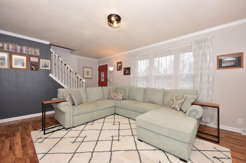 8715 54th St, Milwaukee, WI 53223-3019