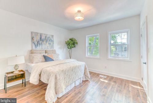 1233 16th St, Washington DC  20002-2501 exterior