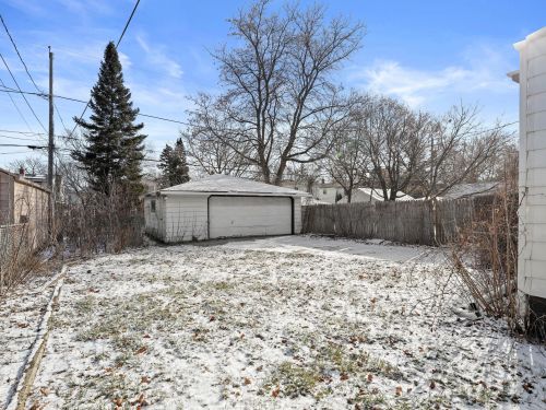 5910 38th St, Milwaukee, WI 53209-4026