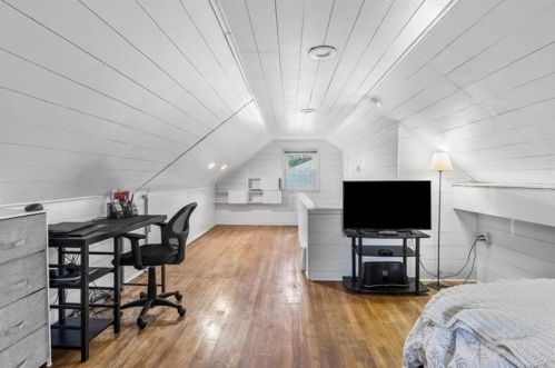 7837 Elm St, Pittsburgh PA 15234-1952 exterior