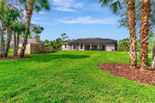 870 8 St, Naples FL 34120-0411 exterior