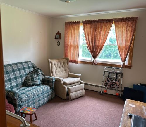 90 Community Dr, Concord NH 03303-1407 exterior