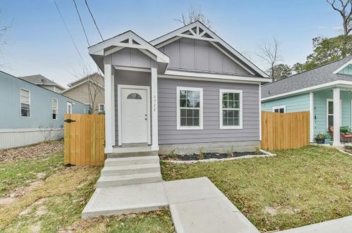 830 Palmdate, Montgomery TX  77316-2961 exterior