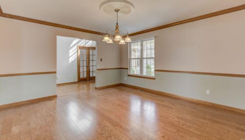 2724 Denacre Dr, Saint Louis MO 63129-4925 exterior