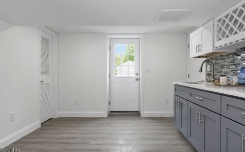 2688 Plainfield Ave, Scotch Plains NJ 07076-2058 exterior