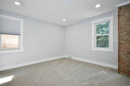 42 Queenston St, Pittsburgh PA 15210-4143 exterior