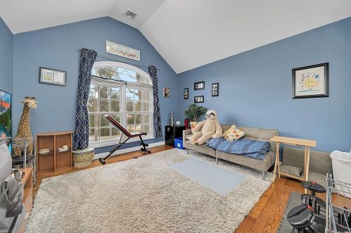 22 Lyons St, Huntington Station NY 11747-1000 exterior