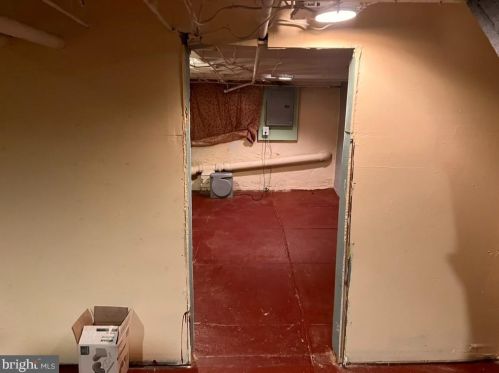 2969 Aramingo Ave, Philadelphia PA 19134-4404 exterior