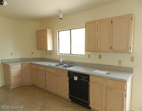 1511 Crystal Downs Ct, Tucson AZ 85737-7215 exterior