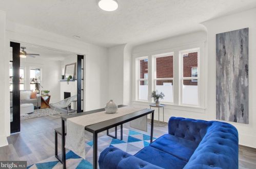 319 King St, Littlestown PA 17340-1612 exterior