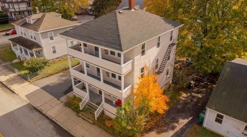 363 Logee St, Woonsocket RI 02895-6031 exterior