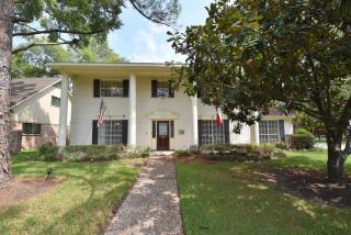 10602 Deerwood Rd, Houston TX  77042-1115 exterior