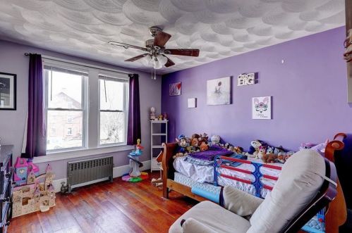 141 Farm St, Woonsocket RI 02895-1107 exterior