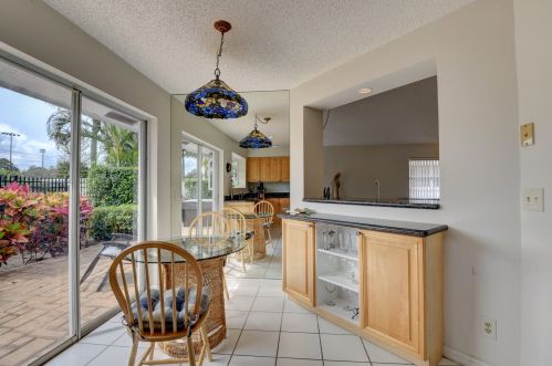 2282 52 St, Boca Raton FL 33496-2202 exterior