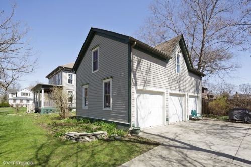 440 Oriole Trl, Bull Valley IL 60014-5933 exterior