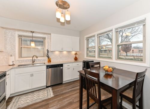 5622 Montana St, Milwaukee WI  53219-3164 exterior