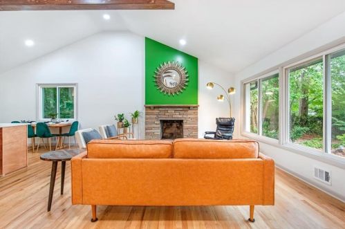 3904 Gladney Dr, Atlanta GA  30340-4618 exterior