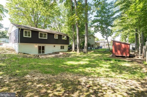 14005 Congress Dr, Rockville MD 20853-2668 exterior