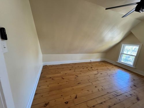 3225 Hackett Ave, Milwaukee WI 53211-3140 exterior