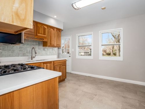 1155 Oneida St, Joliet IL 60435-6728 exterior