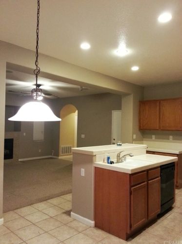 1474 Albillo Loop, Perris CA 92571-7571 exterior