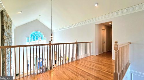 17815 Fraley Farm Rd, Rockville MD 20855-1664 exterior