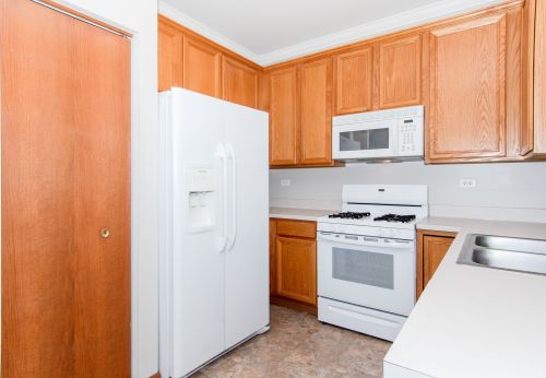 1754 Fieldstone Dr, Joliet IL 60404-7402 exterior