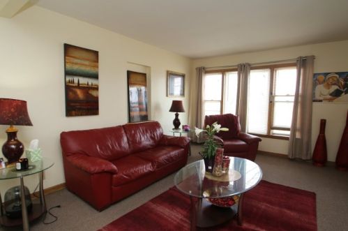 5219 Keefe Ave, Milwaukee, WI 53216-2944