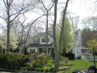 74 Gerard Rd, Yaphank, NY 11980-9709