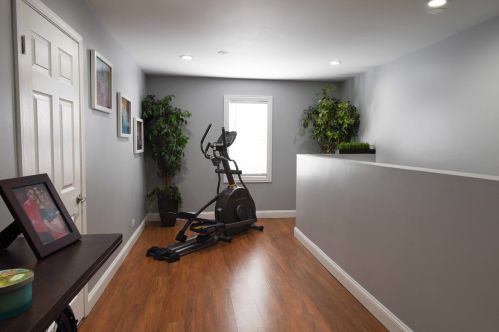 304 107th St, Chicago IL 60655-1709 exterior