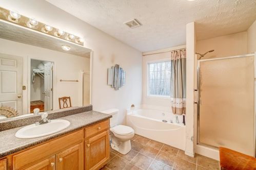 2999 Burton Cir, Gainesville GA 30507-7917 exterior