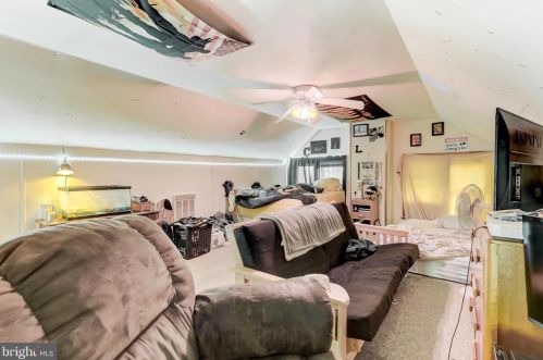 501 King St, Littlestown PA 17340-1612 exterior