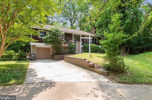 16 Farsta Ct, Rockville, MD 20850-2747