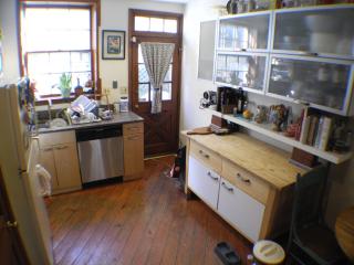 526 Kauffman St, Philadelphia PA  19147-3015 exterior