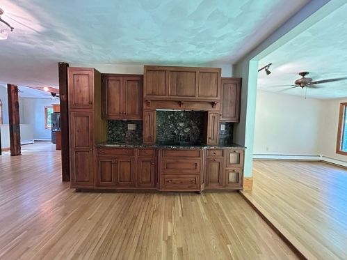 2338 Washington St, Canton MA  02021-1158 exterior