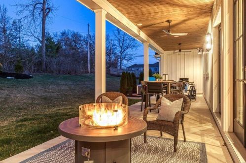 100 Ladue Meadows Ln, Saint Louis MO 63141-7503 exterior