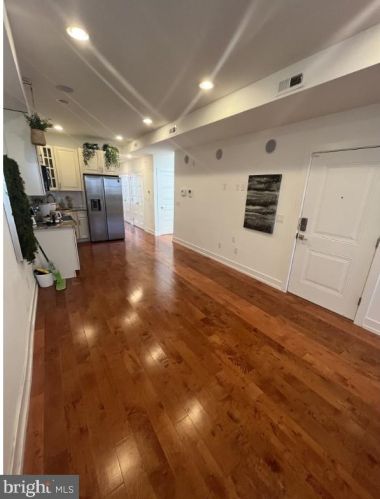 2513 Front St, Philadelphia, PA 19133-4005